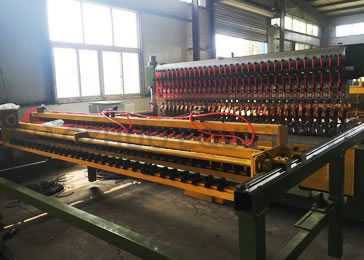 Pneumatic Wire Mesh Welding Machine